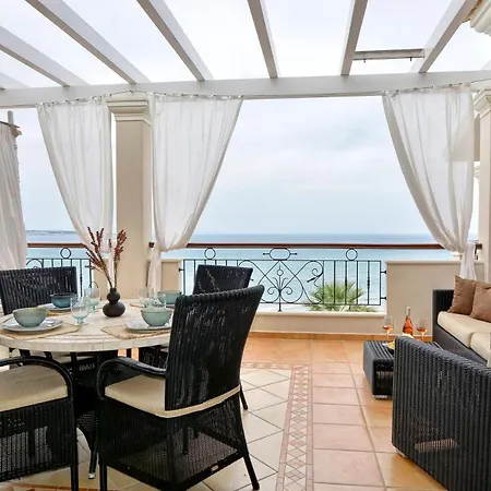 Delfino Blu Wellness Boutique 4* Агиос Стефанос