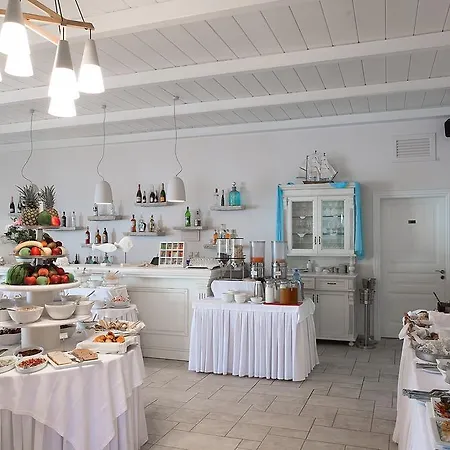 Delfino Blu Wellness Boutique מלון איוס סטפנוס